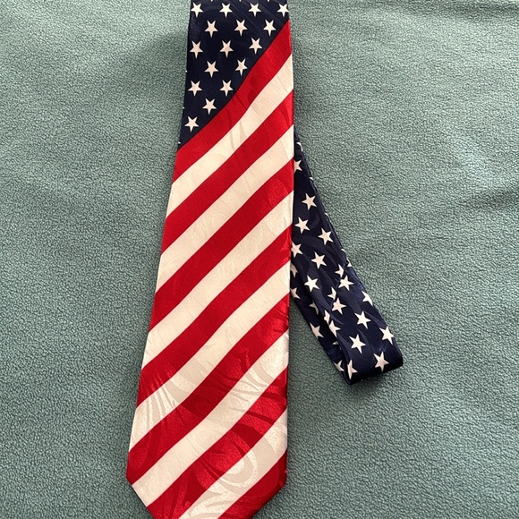Wild Ties Patriotic tie - Picture 3 of 3
